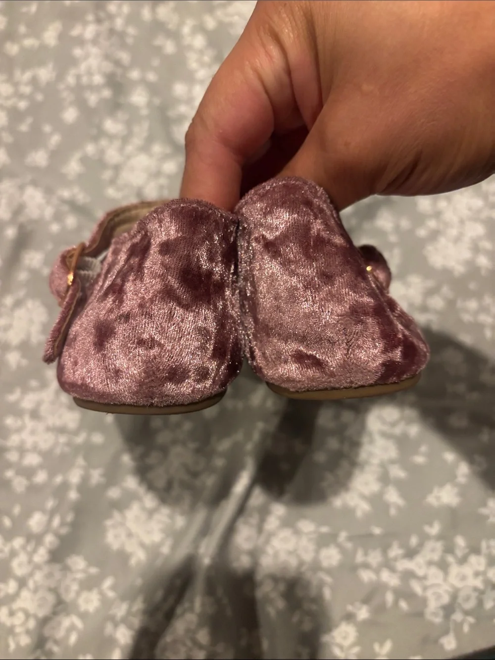 Girls velvet flats